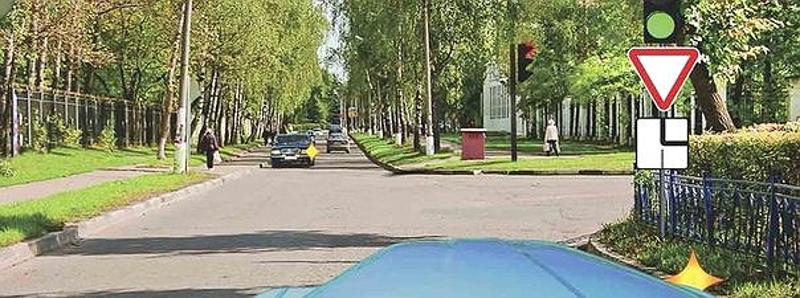 Вопрос №13 билета №18: Обязаны ли Вы уступить дорогу легковому автомобилю при повороте направо?