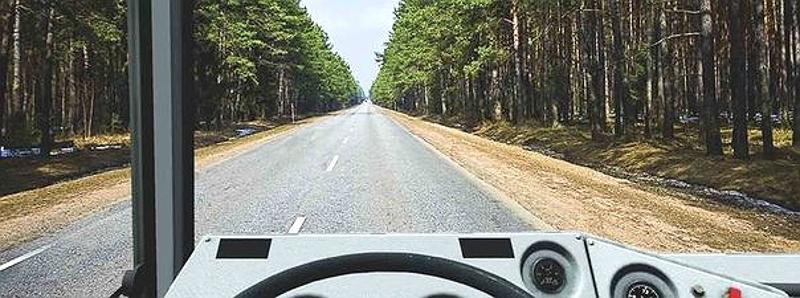 Вопрос №5 билета №25: Какой маневр Вам запрещается выполнить при наличии данной линии разметки?