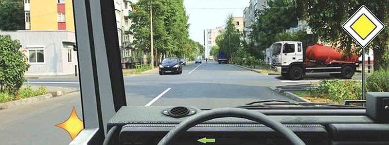 Вопрос №15 билета №4: Как Вам следует поступить при выполнении разворота?